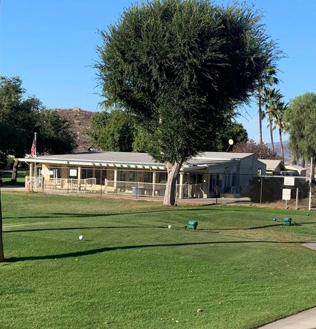 26092 Bamboo Palm Dr, Homeland, CA 92548