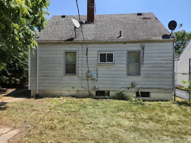 19425 Faust Avenue, Detroit, MI 48219