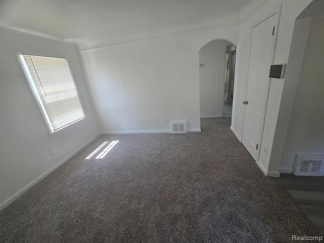 19425 Faust Avenue, Detroit, MI 48219