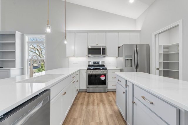 20 Ln 520 Lake James, Fremont, IN 46737