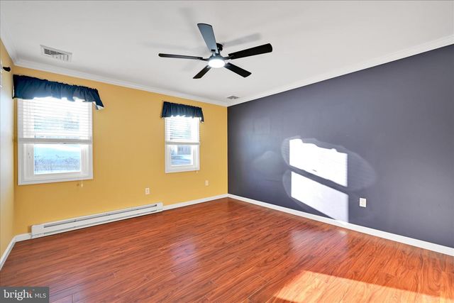 1568 N READING RD, Stevens, PA 17578