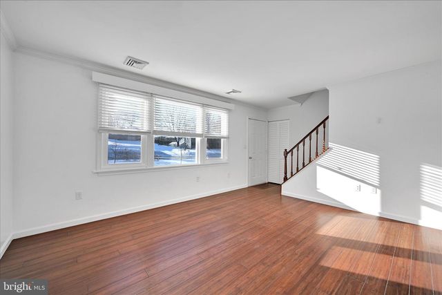 1568 N READING RD, Stevens, PA 17578