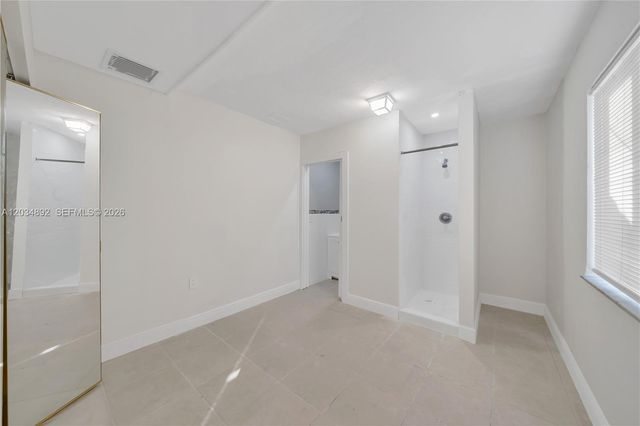 7555 SW 28th St Road b, Miami, FL 33155