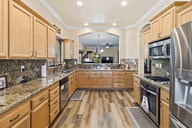 117 BRIAR PATCH Ct, Roseville, CA 95747