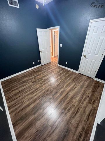 6031 VAN DORN DRIVE, Wichita Falls, TX 76310