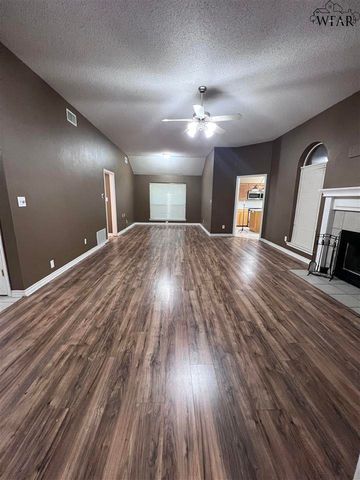 6031 VAN DORN DRIVE, Wichita Falls, TX 76310