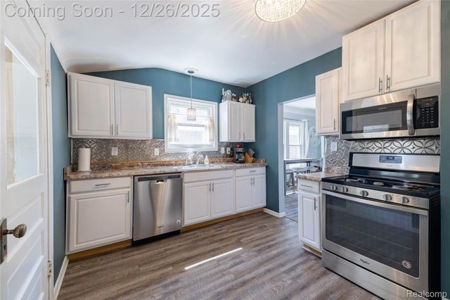 1821 4th Street, Wyandotte, MI 48192