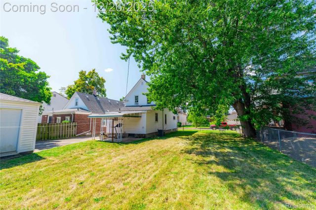 1821 4th Street, Wyandotte, MI 48192