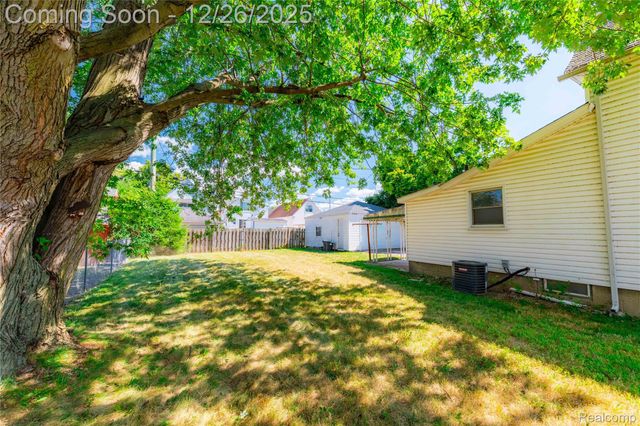 1821 4th Street, Wyandotte, MI 48192