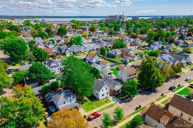 1821 4th Street, Wyandotte, MI 48192