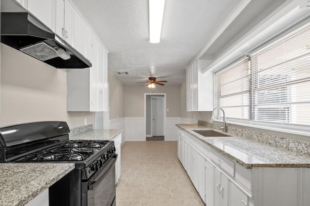 3206 Washington Street, Pasadena, TX 77503