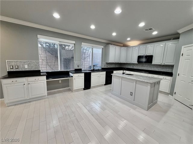 11025 Arbor Pine Avenue, Las Vegas, NV 89144