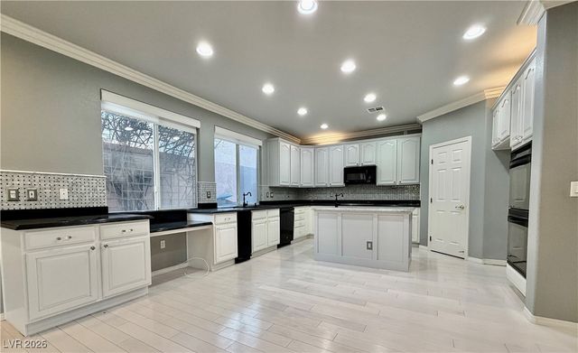 11025 Arbor Pine Avenue, Las Vegas, NV 89144