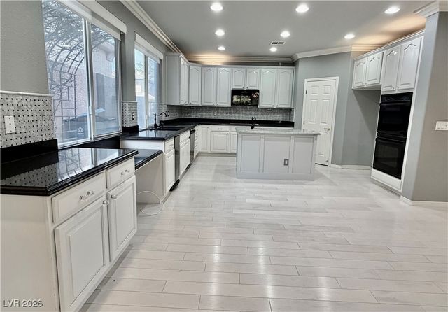 11025 Arbor Pine Avenue, Las Vegas, NV 89144