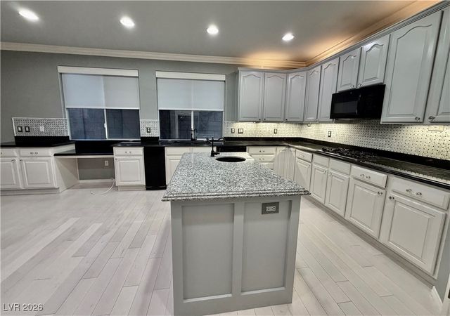 11025 Arbor Pine Avenue, Las Vegas, NV 89144