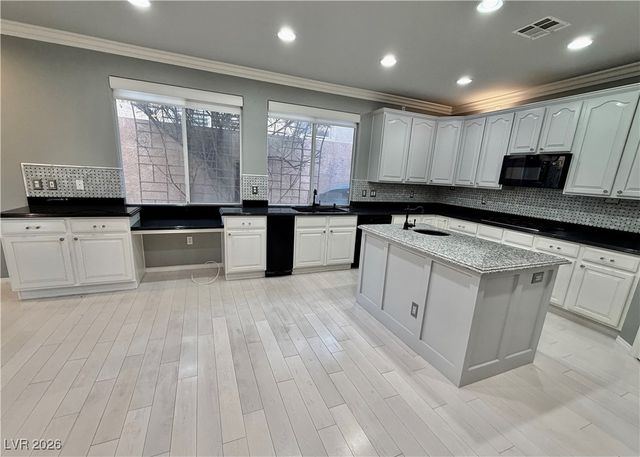 11025 Arbor Pine Avenue, Las Vegas, NV 89144