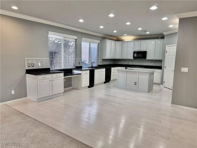 11025 Arbor Pine Avenue, Las Vegas, NV 89144