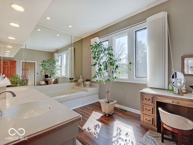 1154 Woodgate Drive, Carmel, IN 46033