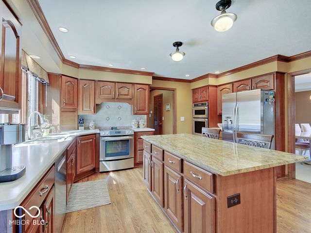 1154 Woodgate Drive, Carmel, IN 46033