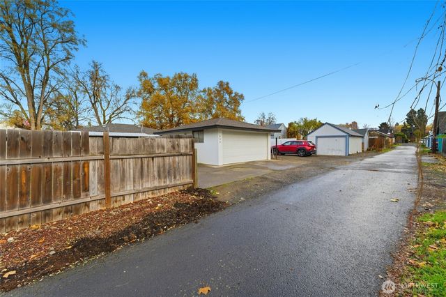 624 Juniper Street, Walla Walla, WA 99362