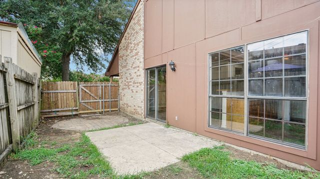 4606 Chapman Street, The Colony, TX 75056