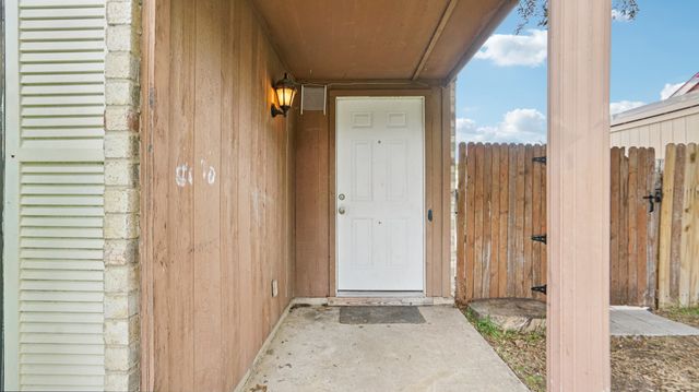 4606 Chapman Street, The Colony, TX 75056