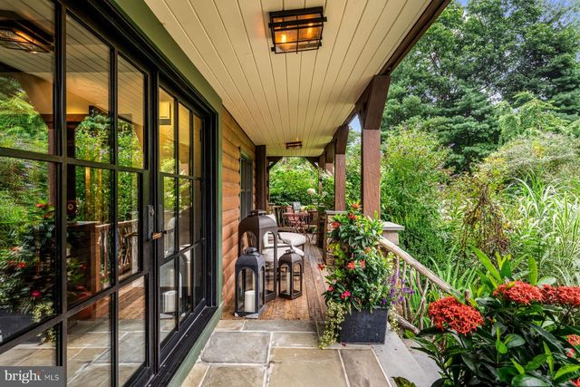 1408 RENE RD, Villanova, PA 19085