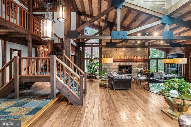 1408 RENE RD, Villanova, PA 19085