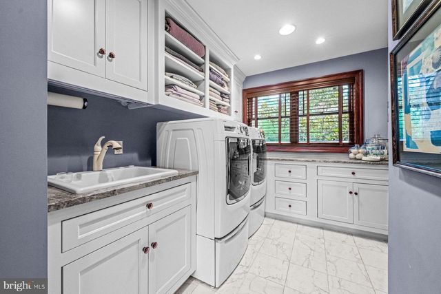 1408 RENE RD, Villanova, PA 19085