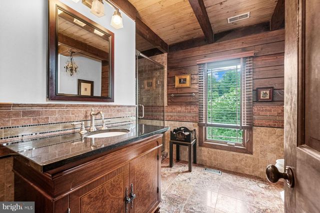1408 RENE RD, Villanova, PA 19085