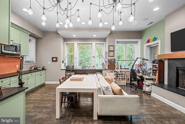 1408 RENE RD, Villanova, PA 19085