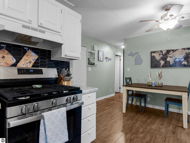 4740 N Manor Wood Drive, Traverse City, MI 49685