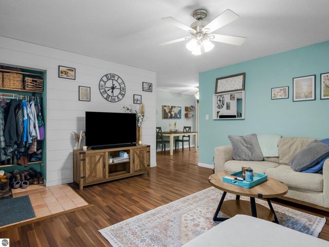 4740 N Manor Wood Drive, Traverse City, MI 49685