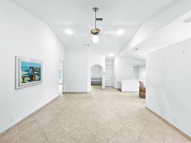 7880 Laina Lane 3, Boynton Beach, FL 33437