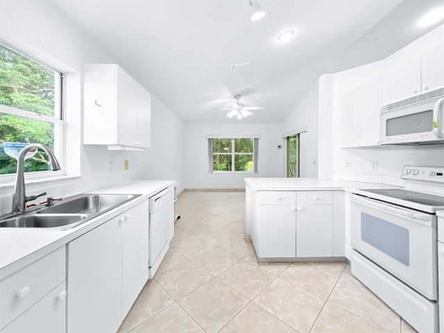 7880 Laina Lane 3, Boynton Beach, FL 33437