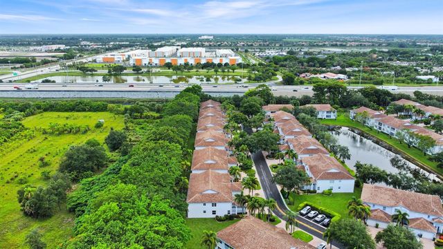 7880 Laina Lane 3, Boynton Beach, FL 33437