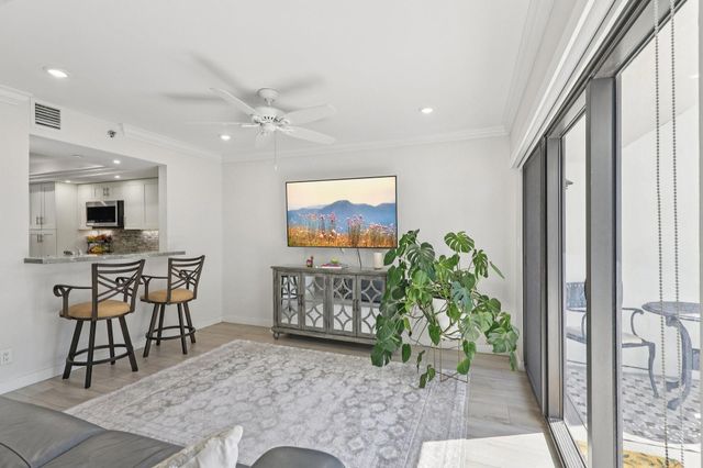 665 SE 21st Avenue 107, Deerfield Beach, FL 33441