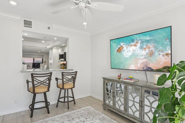 665 SE 21st Avenue 107, Deerfield Beach, FL 33441