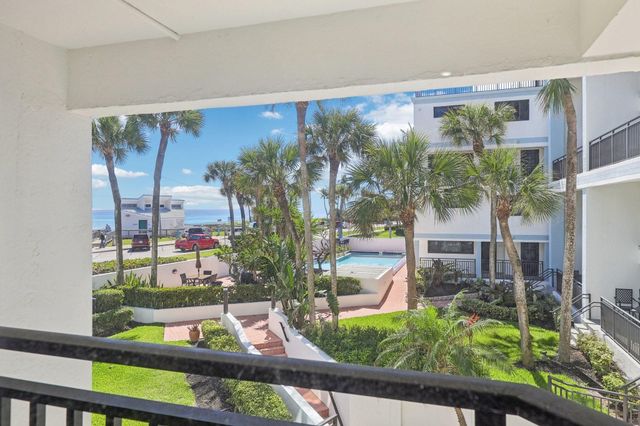 665 SE 21st Avenue 107, Deerfield Beach, FL 33441