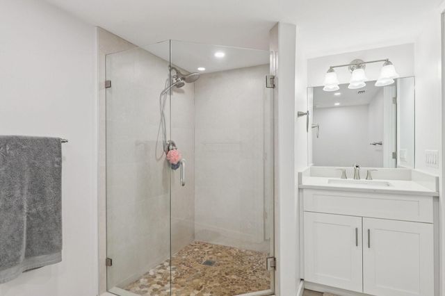 665 SE 21st Avenue 107, Deerfield Beach, FL 33441