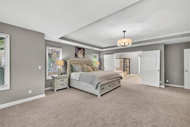 9516 Cailler Drive, Lenexa, KS 66220