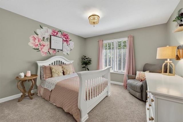 9516 Cailler Drive, Lenexa, KS 66220