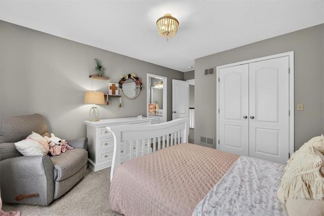 9516 Cailler Drive, Lenexa, KS 66220