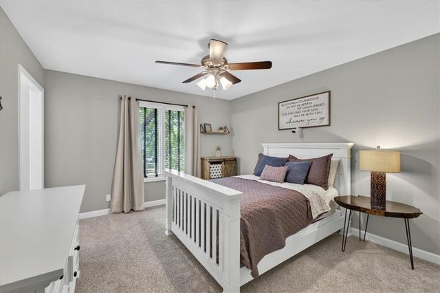 9516 Cailler Drive, Lenexa, KS 66220