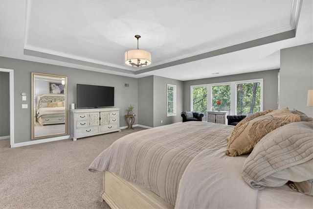 9516 Cailler Drive, Lenexa, KS 66220