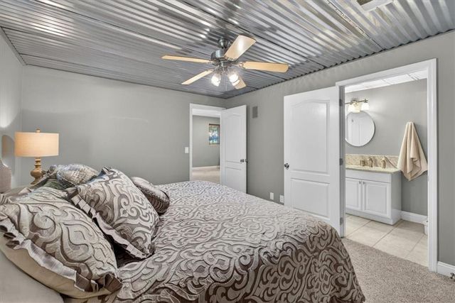 9516 Cailler Drive, Lenexa, KS 66220