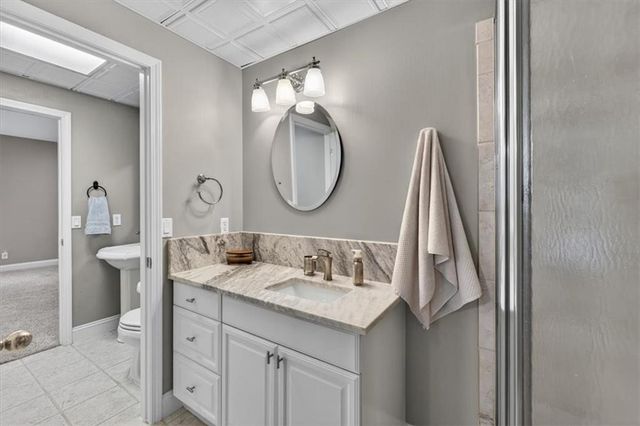 9516 Cailler Drive, Lenexa, KS 66220