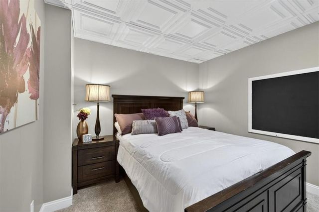 9516 Cailler Drive, Lenexa, KS 66220