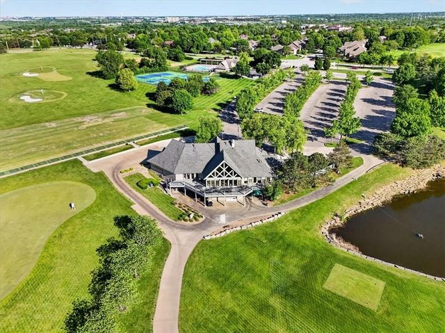 9516 Cailler Drive, Lenexa, KS 66220