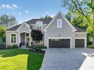 9516 Cailler Drive, Lenexa, KS 66220